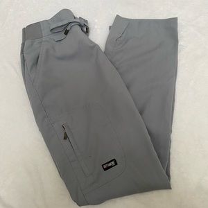 Grey’s Anatomy by Barco light grey scrub pants